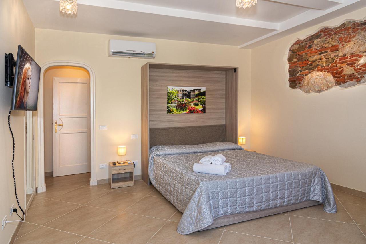 B&B Il Giardino Dei Poeti And Apartaments Лука Екстериор снимка