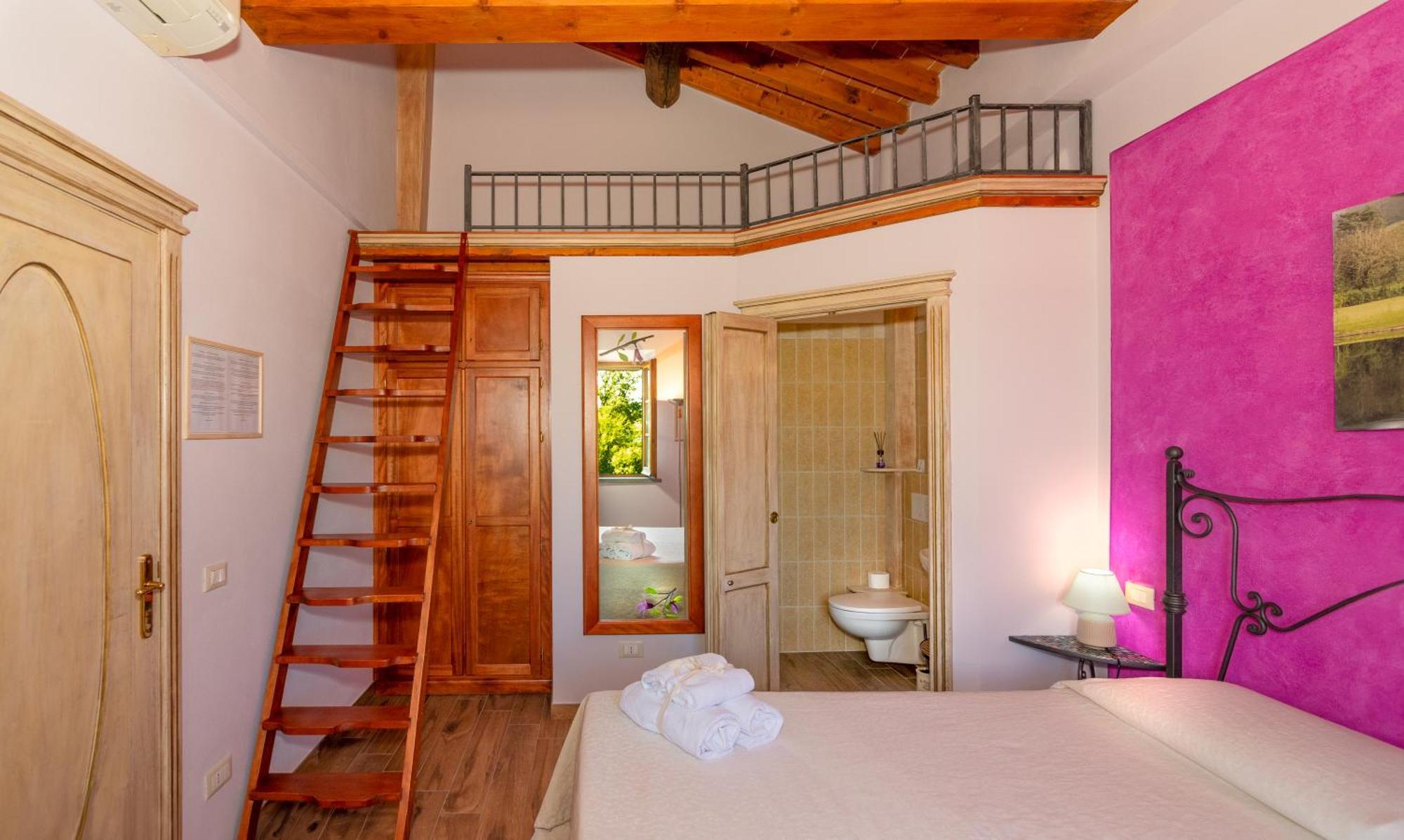 B&B Il Giardino Dei Poeti And Apartaments Лука Екстериор снимка