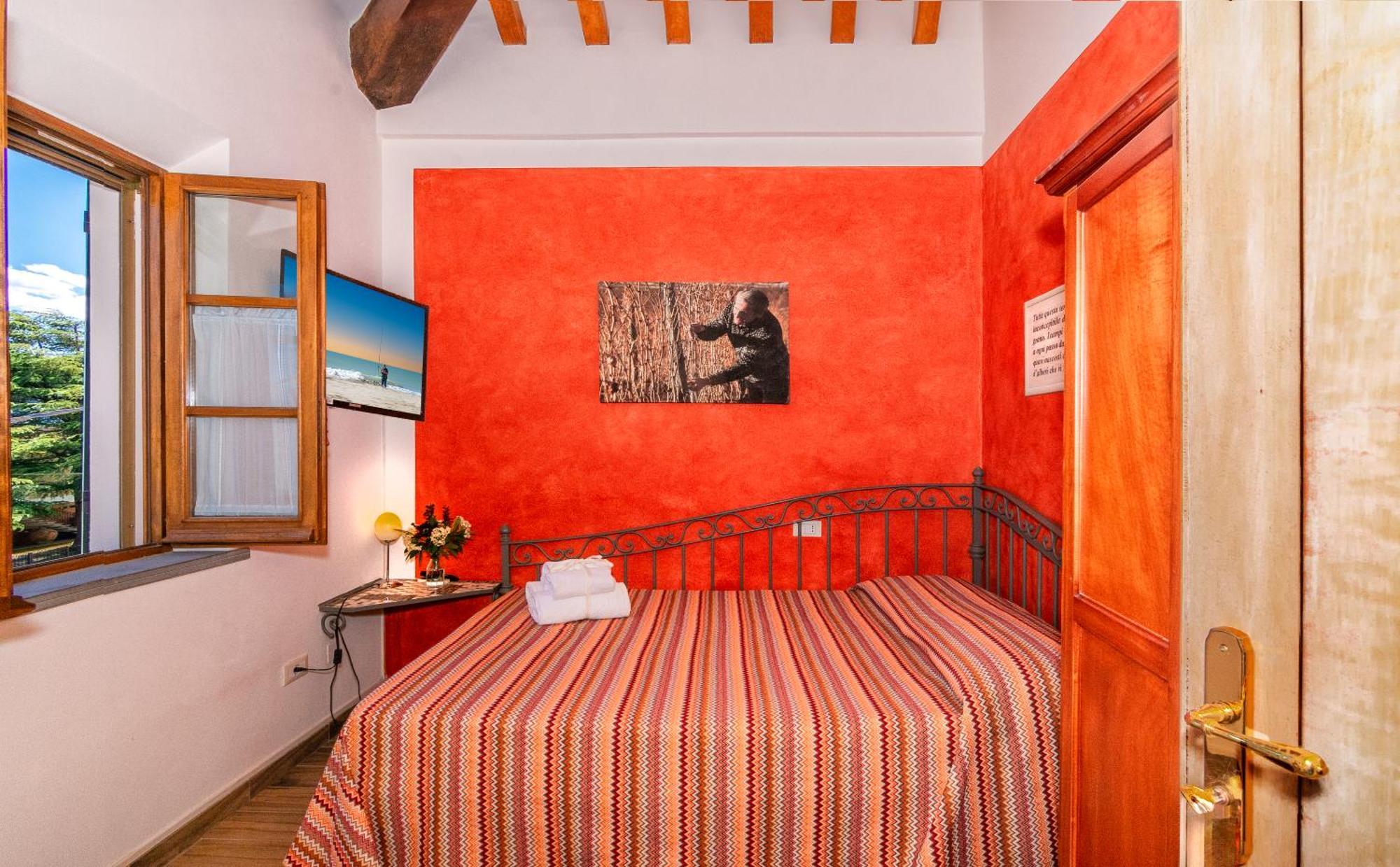 B&B Il Giardino Dei Poeti And Apartaments Лука Екстериор снимка